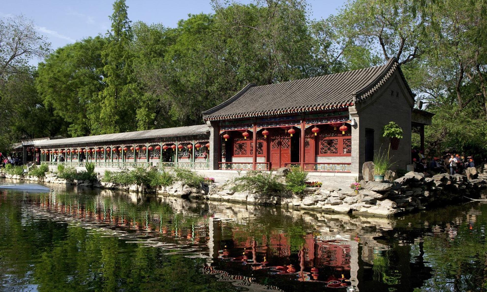 Nostalgia Hotel Near Prince Gong'S Mansion- Beihai Park, Tian'Anmen Square, Nanluoguxiang Hutong, Huguosi Hutong Snack Street, 5 Minutes Walk Away From Ping'Anli Subway Station, Free Ice Cream And Laundry Service,English Communication Well Beijing Exterior photo
